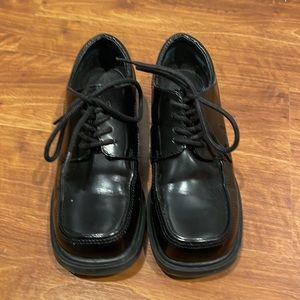 Boys black dress shoe Kenneth Cole
